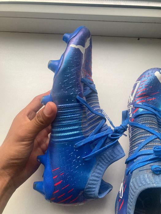 Продам оригинальные бутсы