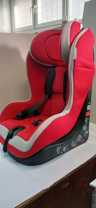 Продавам детско столче Chicco go 1