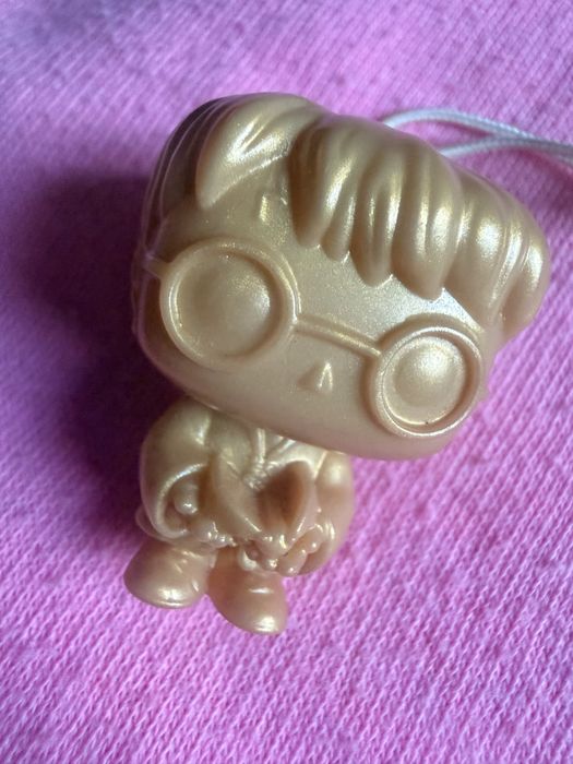 Figurina Harry Potter gold colectia Kinder Joy