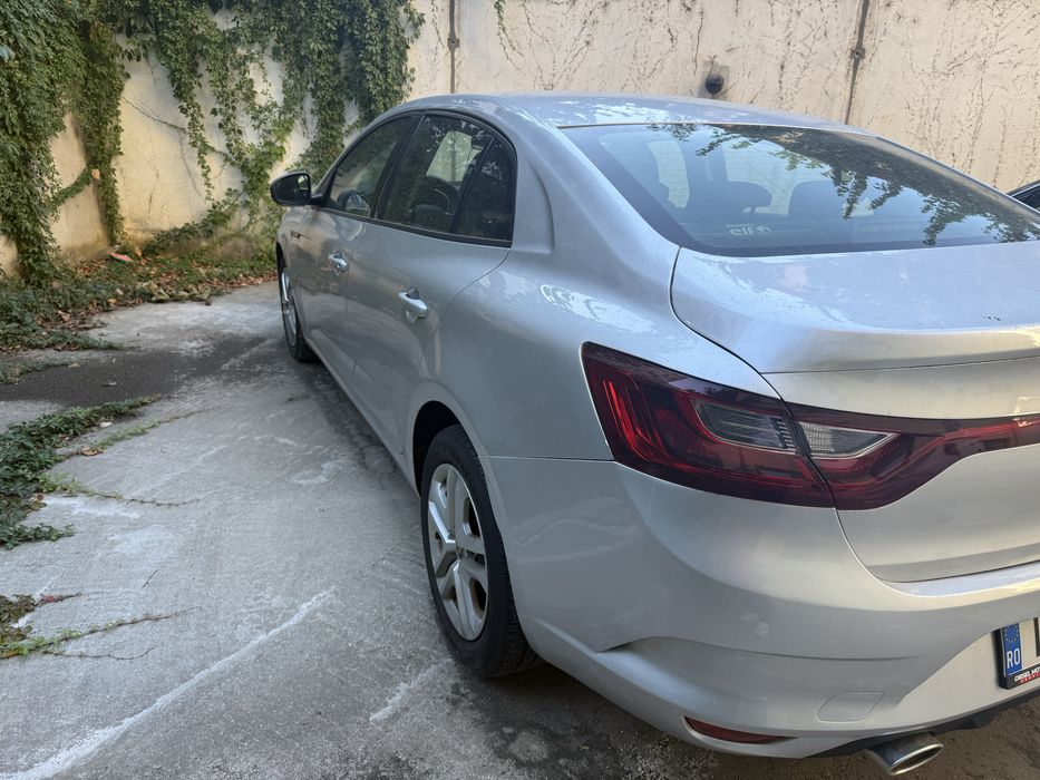 Renault Megane 2020 benzină, 6.358 € — imagine 4