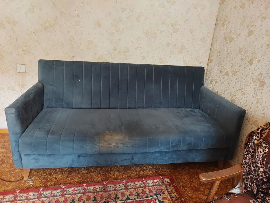 Диван бесплатно отдам
