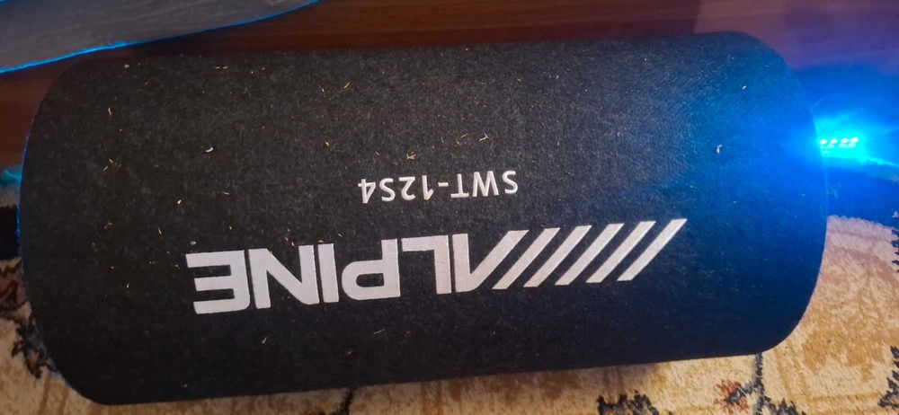Vand subwoofer Alpine SWT-12S4 1000W In garantie
