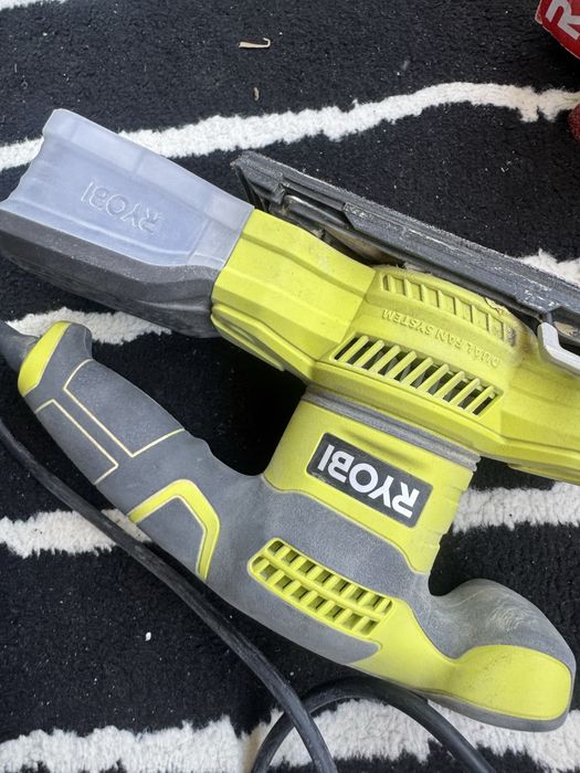 Aparat de slefuit Ryobi
