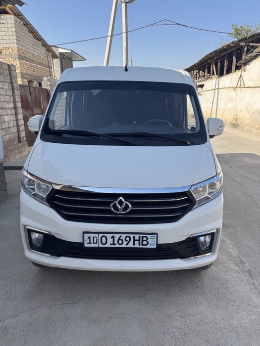 Changan v7 mikroavtobus sotiladi