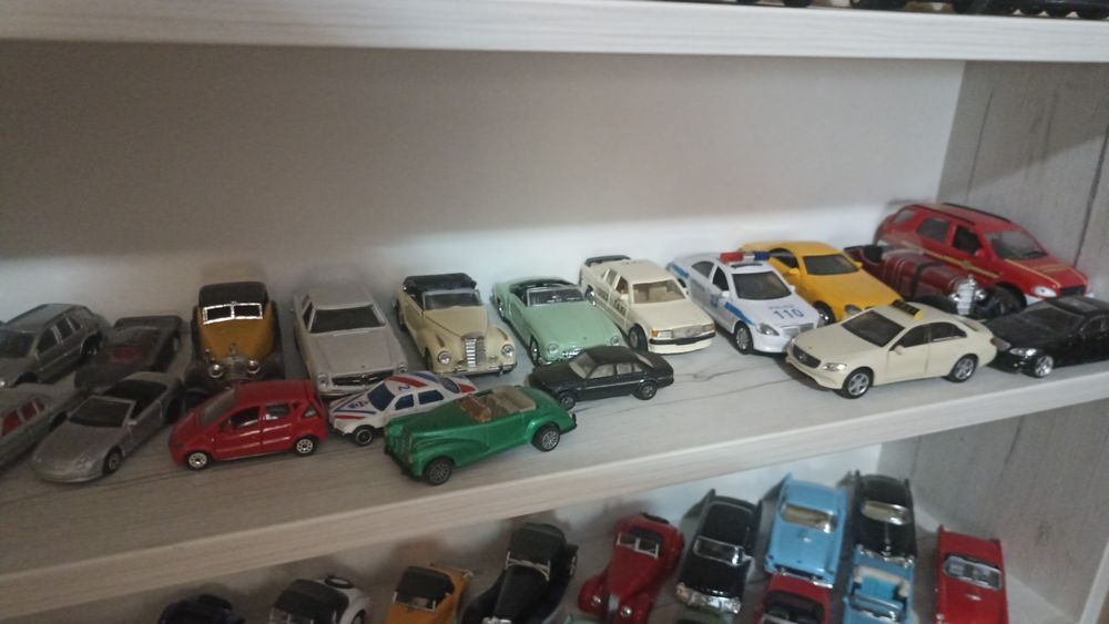 Machete auto mărimi diferite