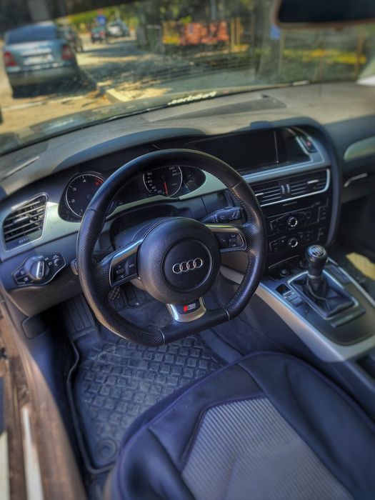 Vand volan + airbag Audi A4 B8 model 2009 original (coduri in fotografii)