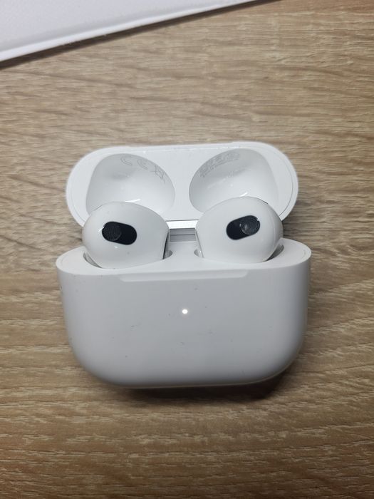 Apple AirPods 3, MagSafe Wireless Charging Case, A2565, A2564, A2566