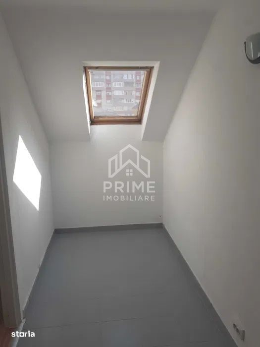Spatiu comercial pe doua niveluri, 86 mp utili - ULTRACENTRAL
