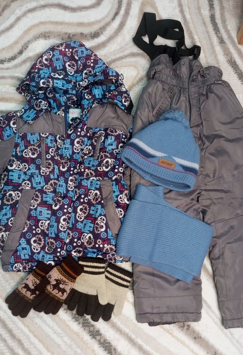 Зимний комплект для мальчика 110р