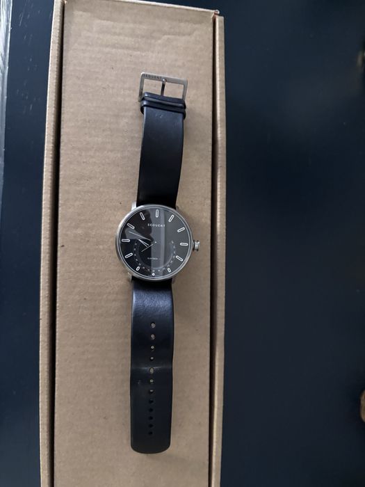 Продам часы SEQUENT