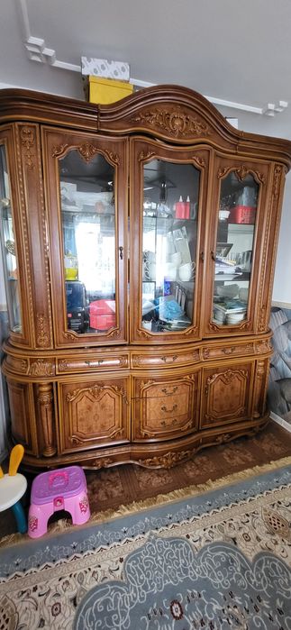 Посудный шкаф сервиз