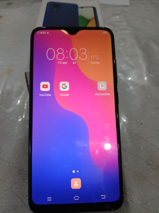 Продам смартфон Vivo