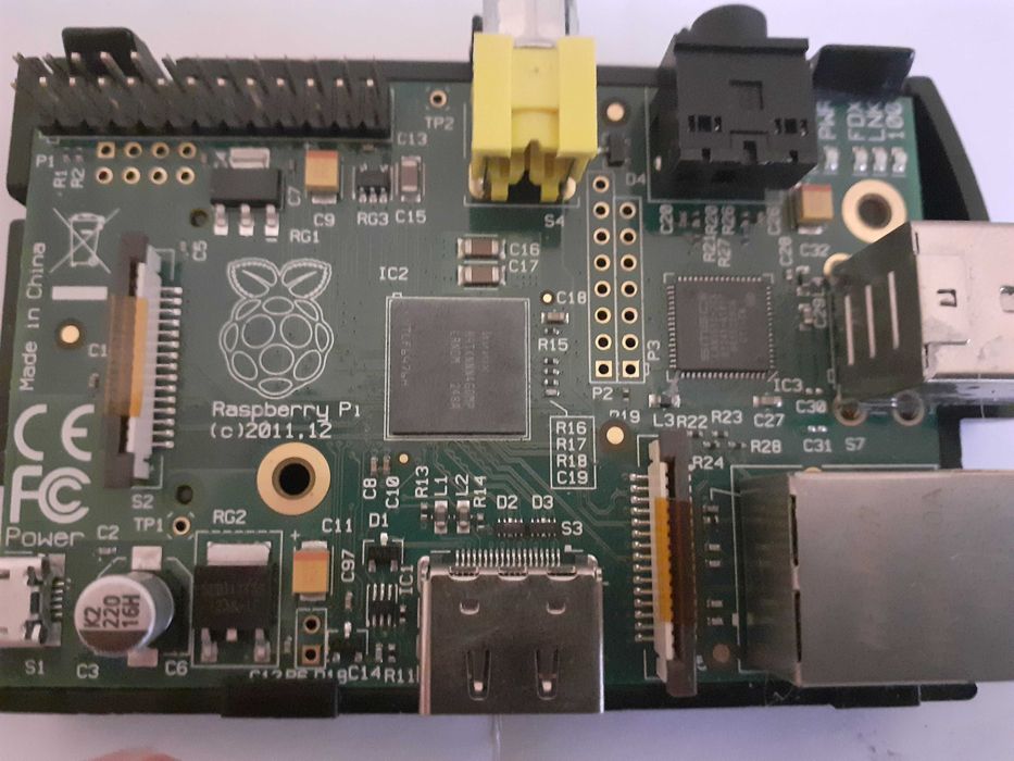 Raspberry Pi 2011. 12