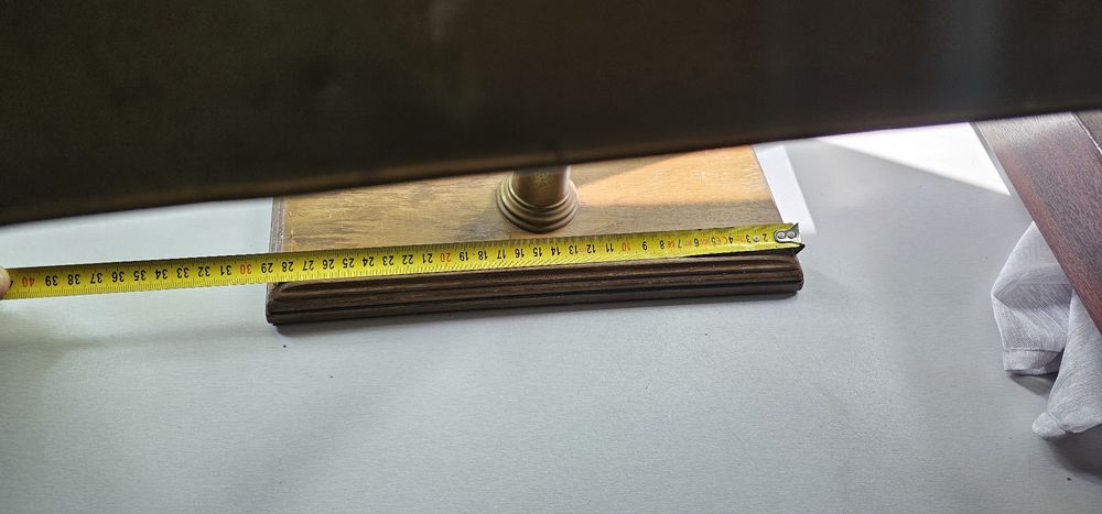 Veioza din alama de birou