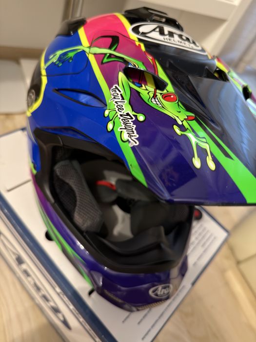 Casca Arai Helmet MX-V Barcia Frog by Troy Lee