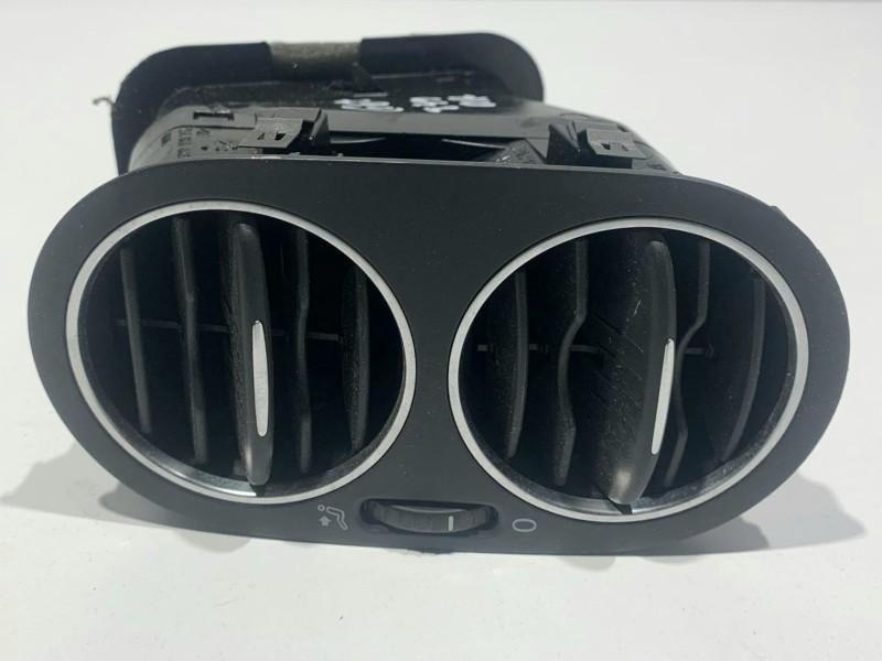 Grila ventilatie dreapta fata Volkswagen Golf 6 plus 5M0819759 Hatchba