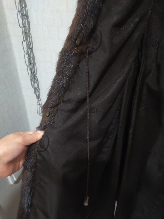 Продам норковую шубу