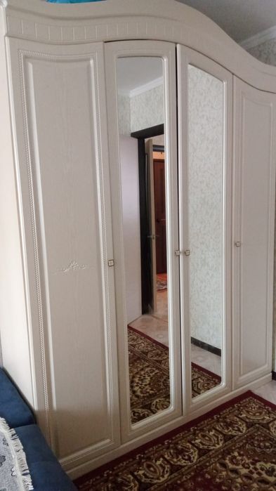 Продам шкаф срочно