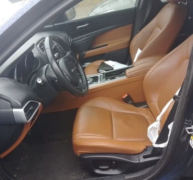 Vand  Jaguar XE Berlina