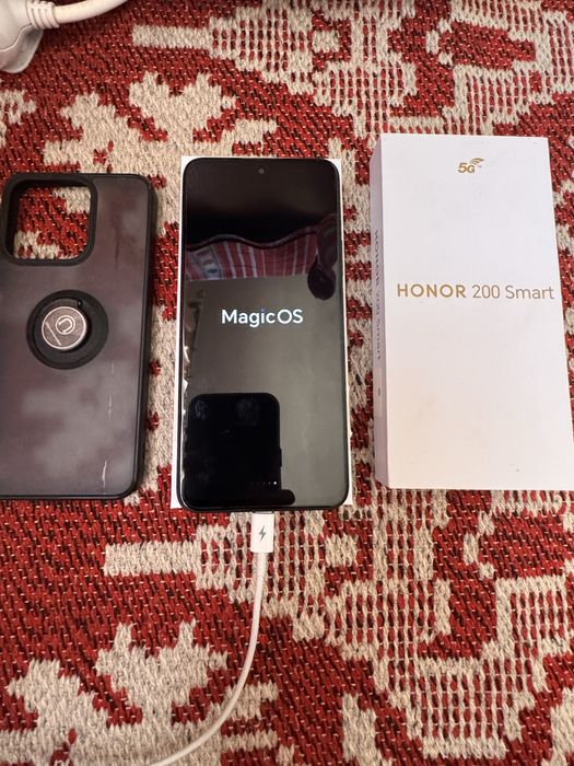 Honor 200 Smart