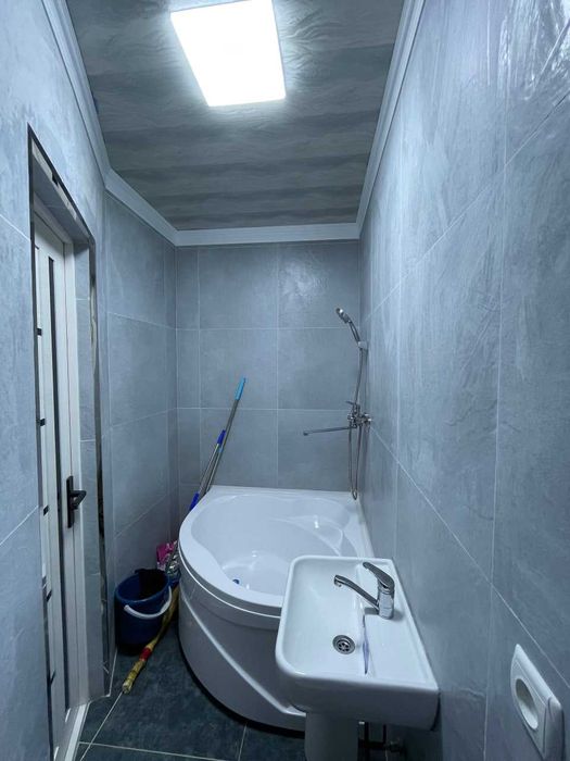 Срочно Прадается Квартира 3/3/8 Яшнабатский Район, Ор-р Иззат