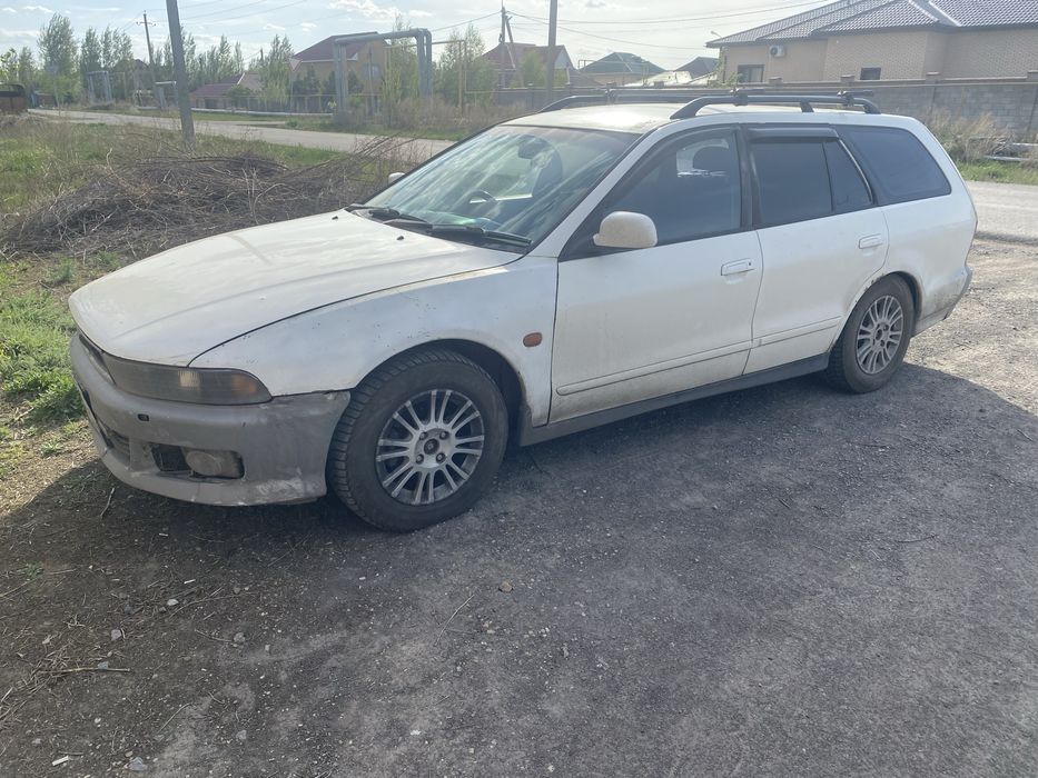 Mitsubishi Legnum