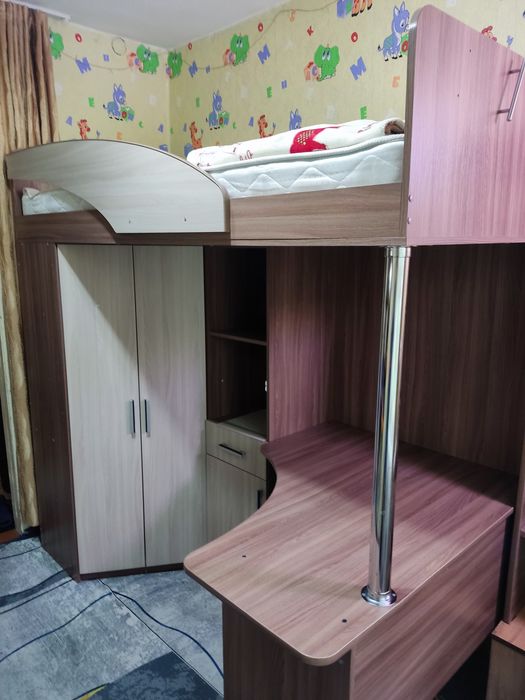 Мебель гарнитур в детскую комнату