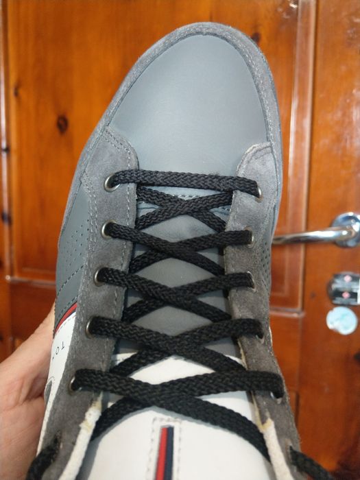 Tommy Hilfiger 43нм. 28,0см.