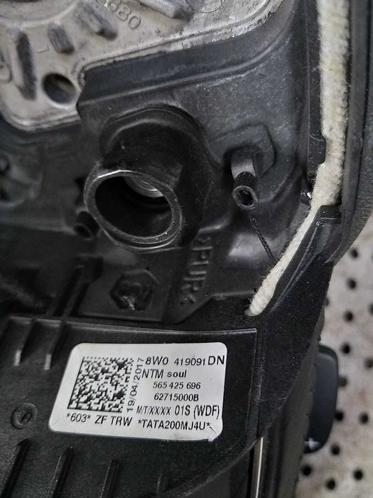 Volan piele in 3 spite cu comenzi si padele audi a4 b9 8w 8w0419091dn