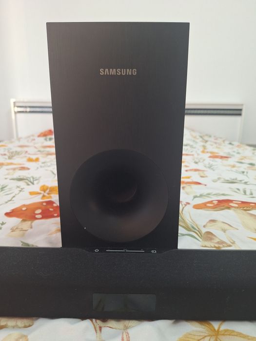 Саунд бар+суббуфер Samsung