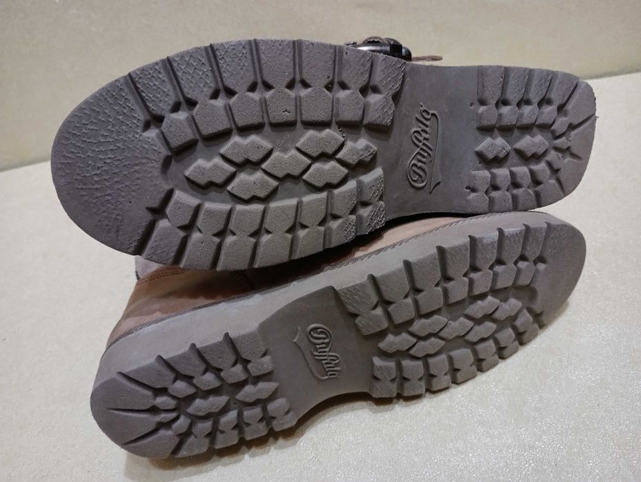 кожени ботуши Buffalo N 38 - 29 лв