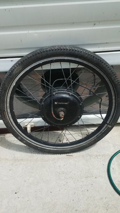 Vînd roti bicicleta fata , spate