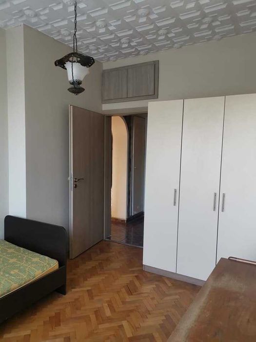 Дава се под наем Тристаен апартамент в София, Яворов - 94 кв.м за 373.83 € - Снимка #2