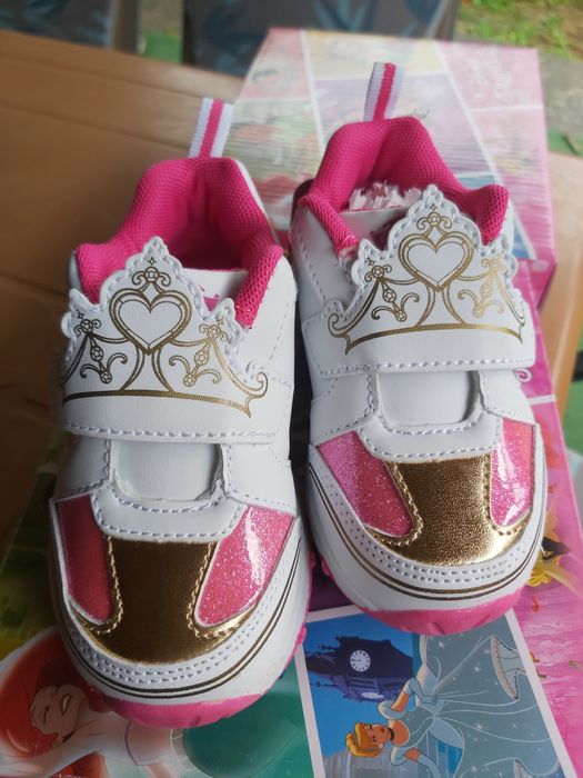 Маратонки Принцесите