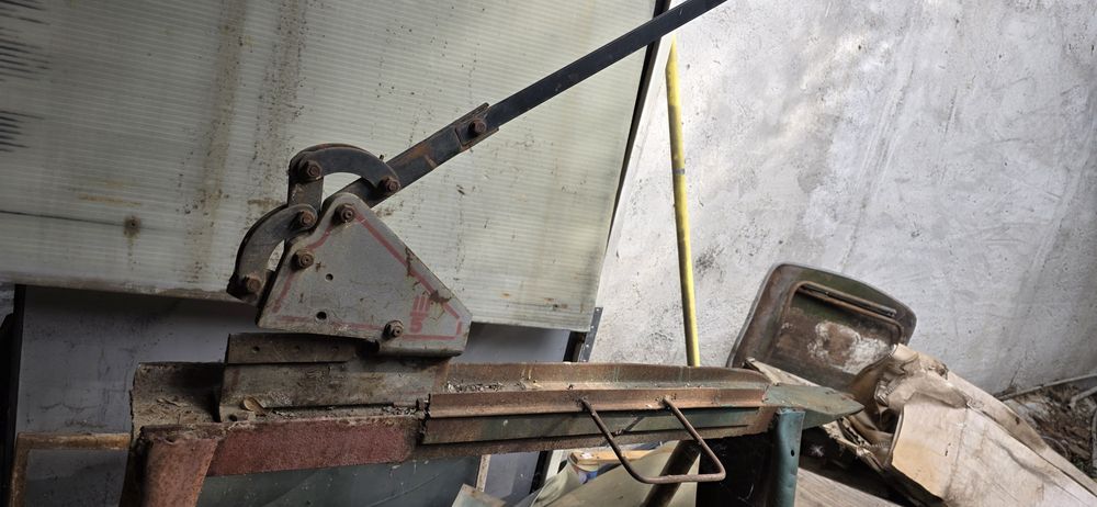 Ghilotina tabla cu suport