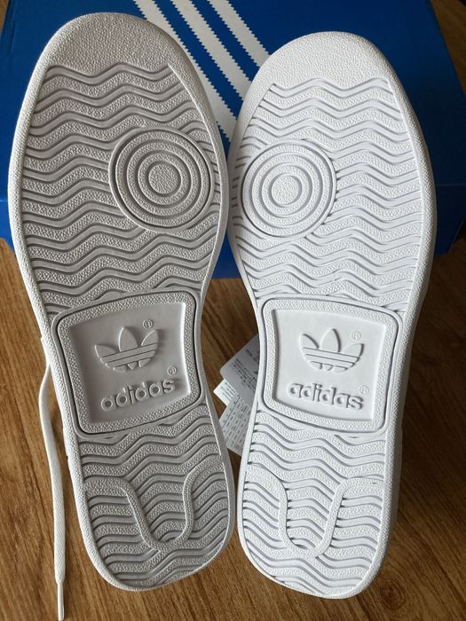 Оригинални мъжки маратонки Adidas Rod Laver