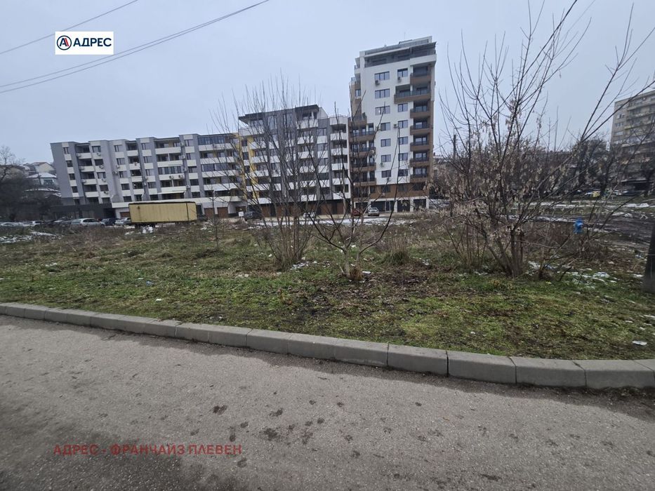 Парцел в Плевен-Широк център площ 255 цена 96000