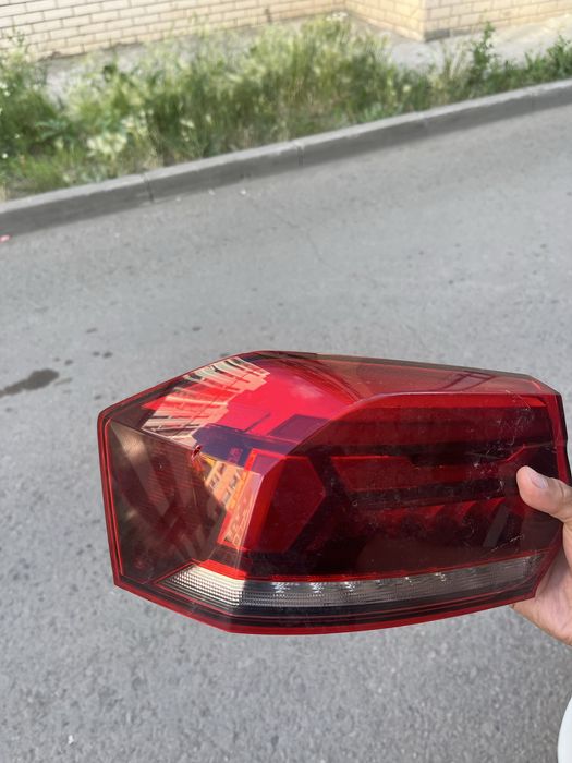 Продам бу задний фонарь (стоп) Polo лифтбек