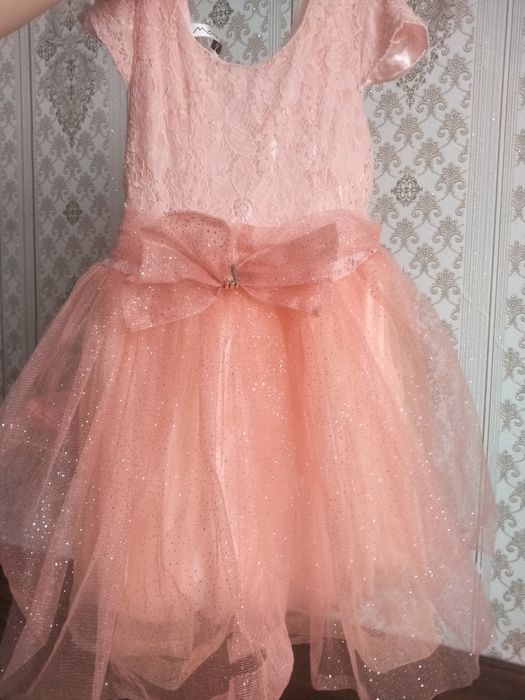 Продам платье детское