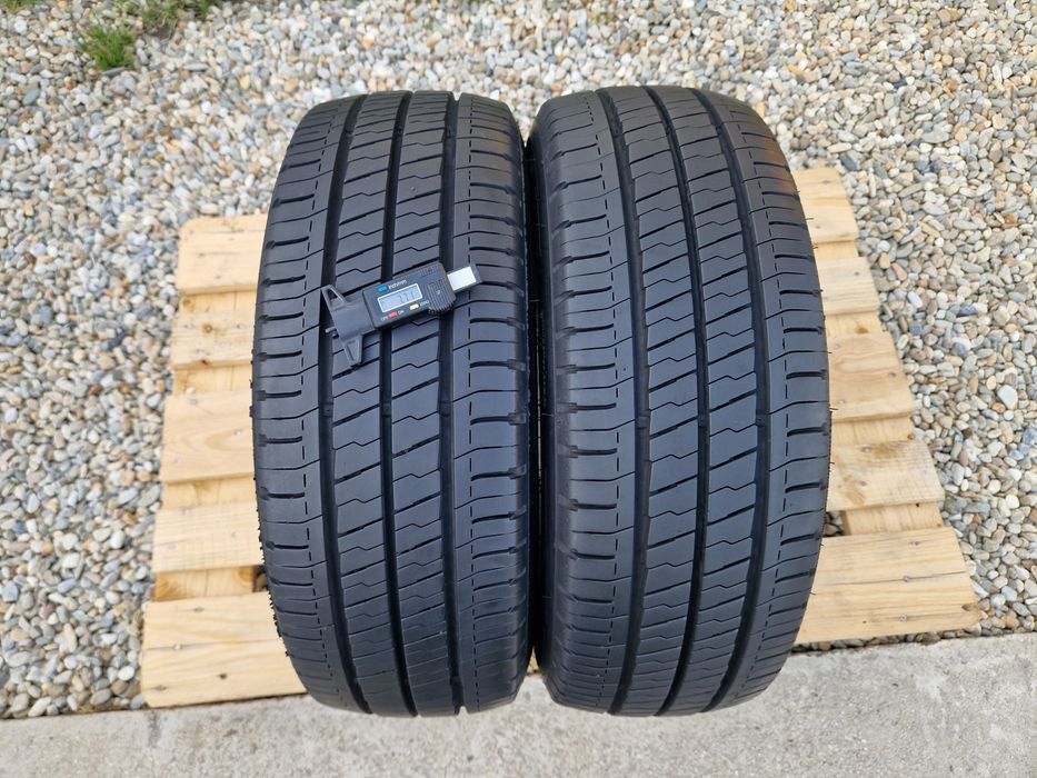 2anvelope vara aprx Noi 215 65 15C Petlas 2023