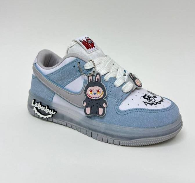 Adidasi fetite și baieti