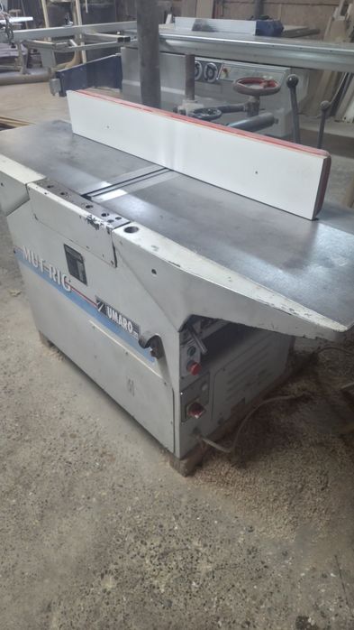 Utilaje tamplarie lemn abric cu grosime si masa de gaurit
