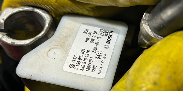 Borna minus 8k0915181B Audi A4 B8/8K [2007 - 2011]