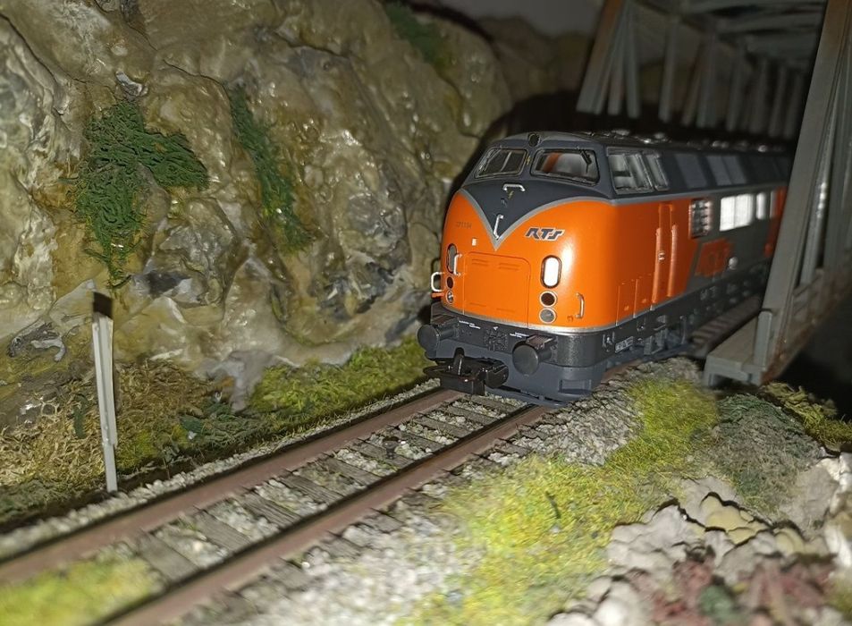 Locomotivă diesel RSTS Rail scara H0