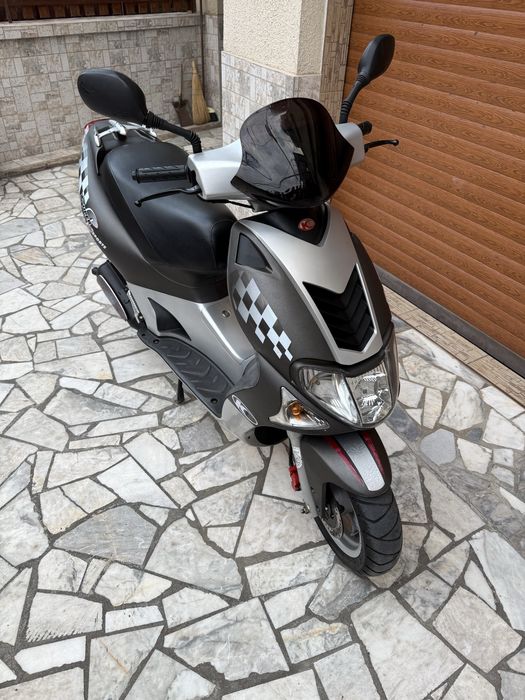 Скутерче Kymco 50