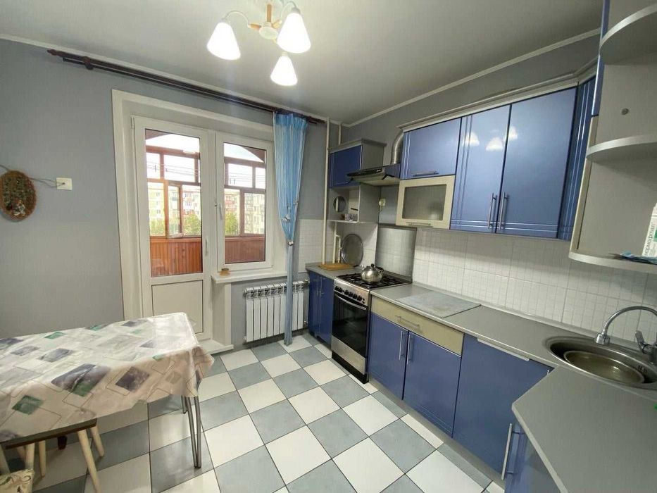 Продам 2 комнатную квартиру в районе жд больницы