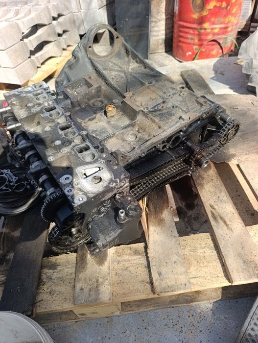 Спринтер мотор 2001г 2.2 cdi