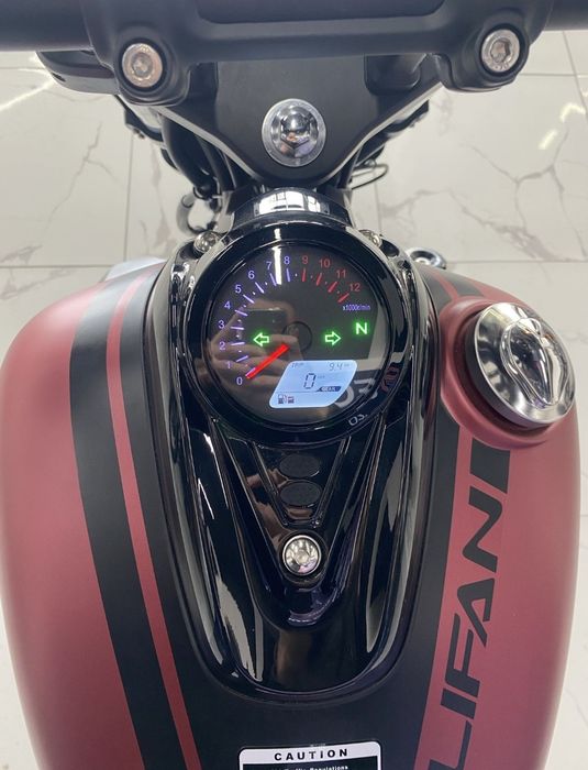 Мотоцикл Чопер бензиновый 200 куб Lifan K19 в рассрочку без взнос