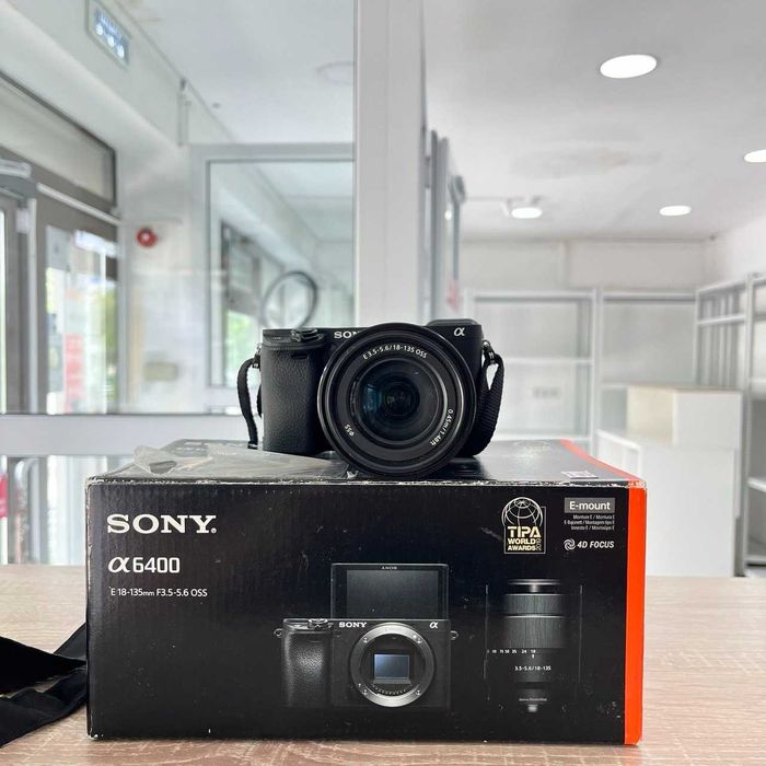C32 / Цифровой фотоаппарат Sony A6400 KIT 18-135MM/ sk155836