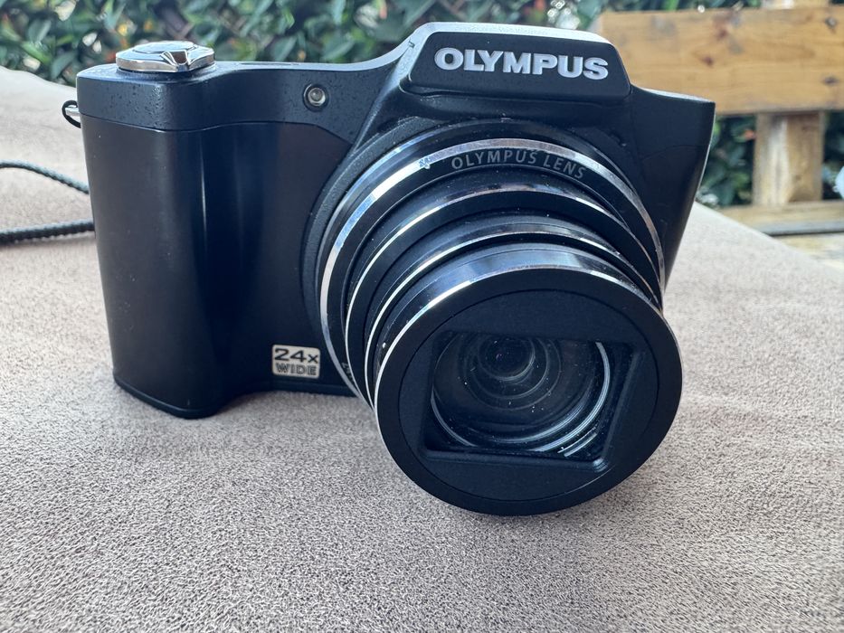 Aparat foto digital Olympus SZ-14, 14MP, Black